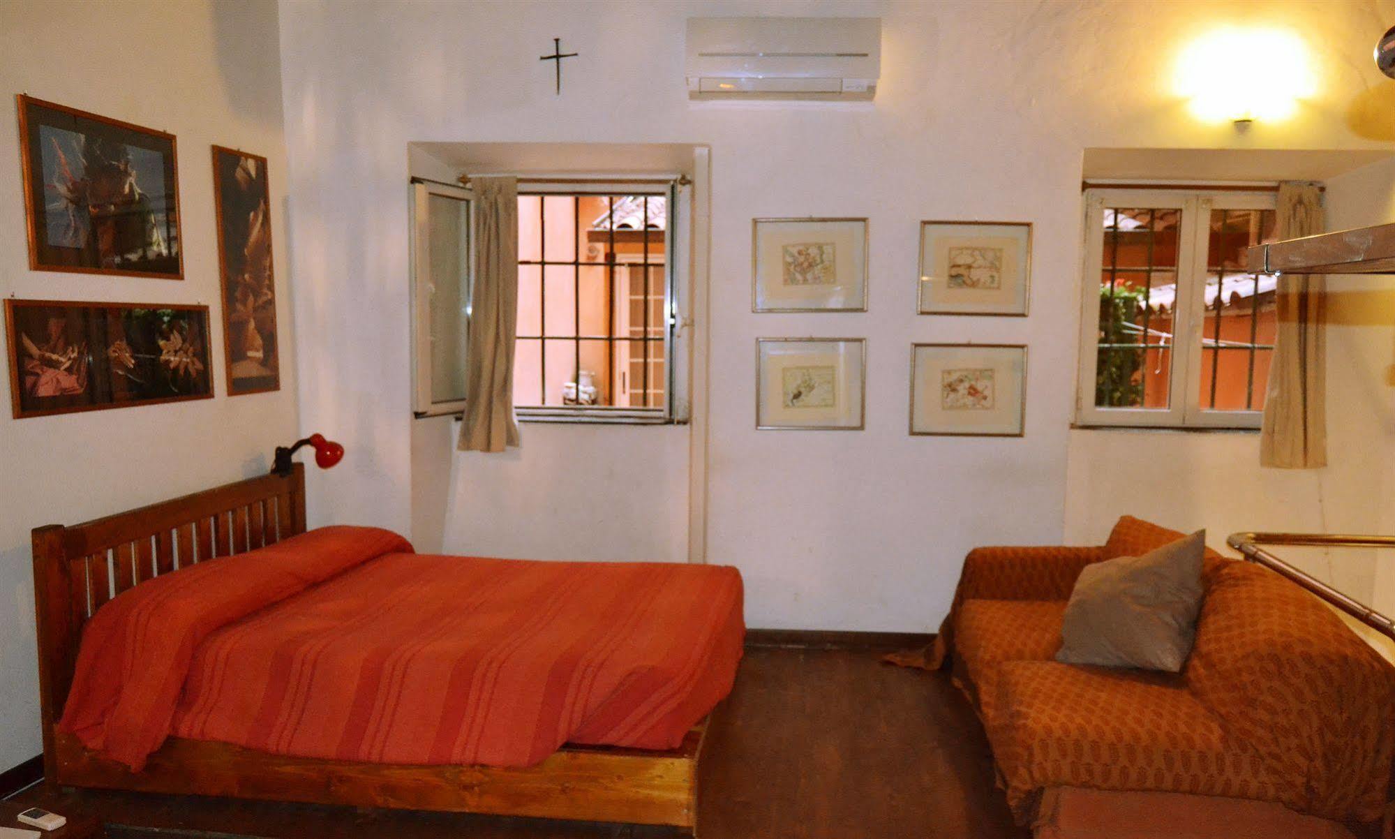 Hello Trastevere - Hotel *